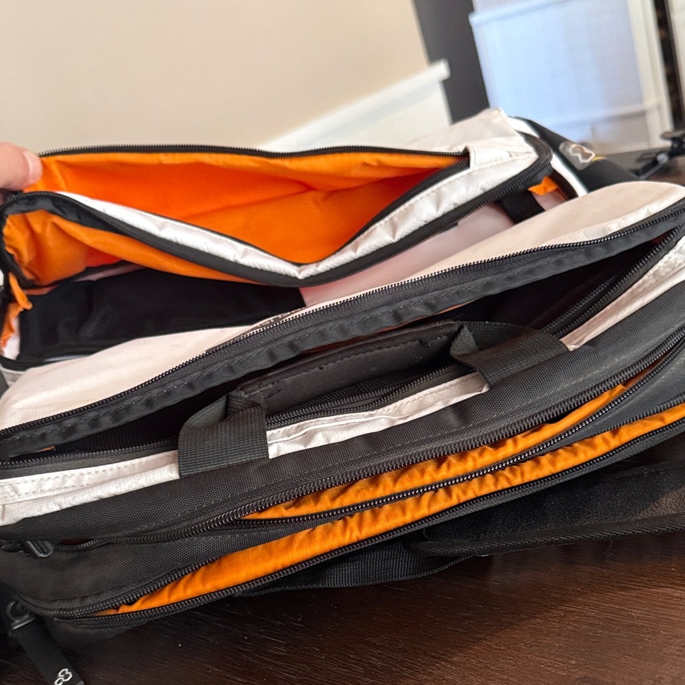 Channel Islands Surfboards Laptop Bag - Picture 4 of 13